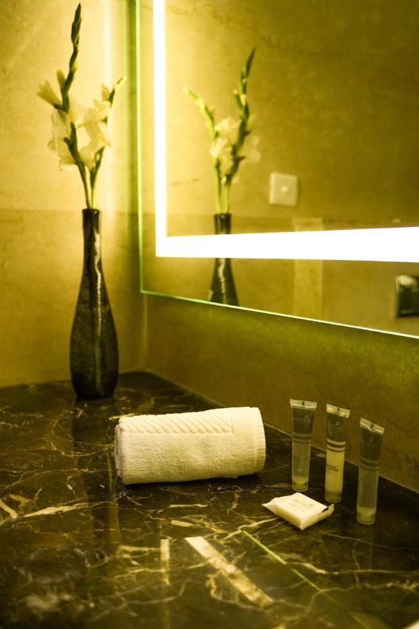 Bngv Mystic Premier Hotel بنغالور المظهر الخارجي الصورة