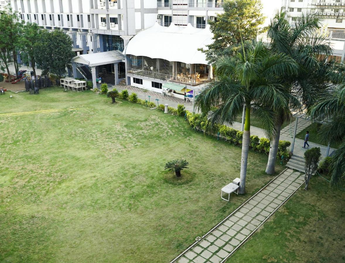 Bngv Mystic Premier Hotel بنغالور المظهر الخارجي الصورة